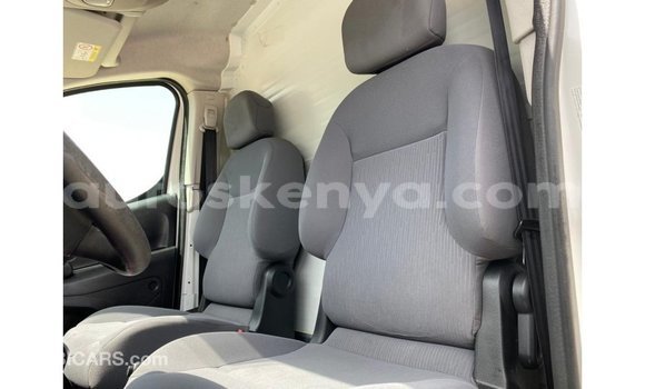 Nunua Imported Peugeot Partner Nyeupe Gari ndani ya Import - Dubai nchini Kati Kenya Nunua Imported Peugeot Partner Nyeupe Gari ndani ya Import - Dubai nchini Kati Kenya