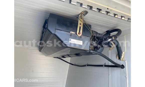 Nunua Imported Peugeot Partner Nyeupe Gari ndani ya Import - Dubai nchini Kati Kenya Nunua Imported Peugeot Partner Nyeupe Gari ndani ya Import - Dubai nchini Kati Kenya