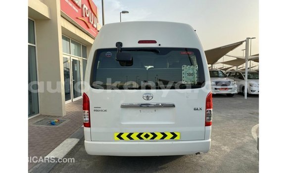 Buy Import Toyota Hiace White Car in Import - Dubai in Central Kenya Buy Import Toyota Hiace White Car in Import - Dubai in Central Kenya