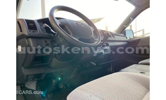 Buy Import Toyota Hiace White Car in Import - Dubai in Central Kenya Buy Import Toyota Hiace White Car in Import - Dubai in Central Kenya