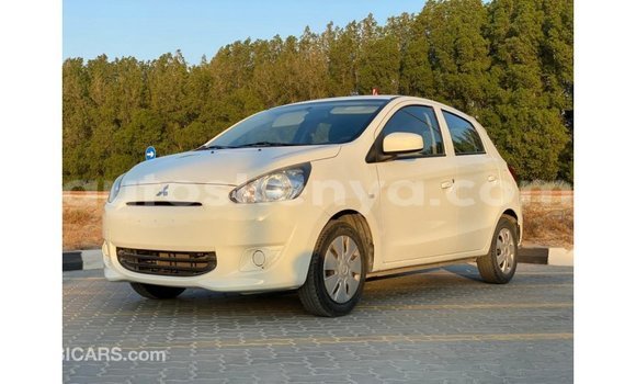 Imported Mitsubishi Mirage White Makiinaa iti Import - Dubai keessatti Central Kenya keessatti Imported Mitsubishi Mirage White Makiinaa iti Import - Dubai keessatti Central Kenya keessatti