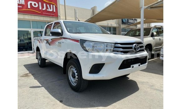 Buy Import Toyota Hilux White Car in Import - Dubai in Central Kenya Buy Import Toyota Hilux White Car in Import - Dubai in Central Kenya