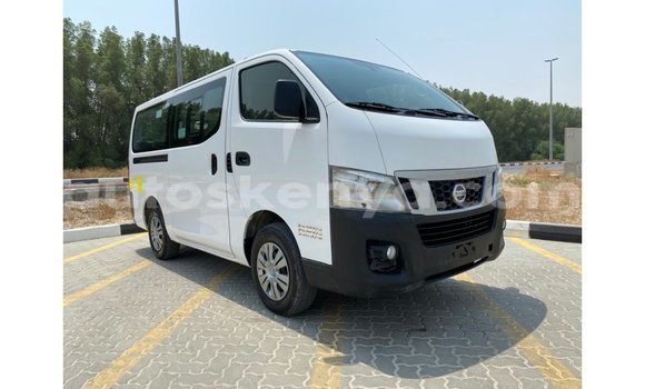 Nunua Imported Nissan Urvan Nyeupe Gari ndani ya Import - Dubai nchini Kati Kenya Nunua Imported Nissan Urvan Nyeupe Gari ndani ya Import - Dubai nchini Kati Kenya