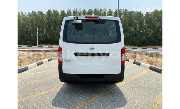 Nunua Imported Nissan Urvan Nyeupe Gari ndani ya Import - Dubai nchini Kati Kenya Nunua Imported Nissan Urvan Nyeupe Gari ndani ya Import - Dubai nchini Kati Kenya