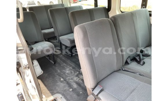 Nunua Imported Nissan Urvan Nyeupe Gari ndani ya Import - Dubai nchini Kati Kenya Nunua Imported Nissan Urvan Nyeupe Gari ndani ya Import - Dubai nchini Kati Kenya