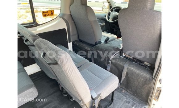 Nunua Imported Nissan Urvan Nyeupe Gari ndani ya Import - Dubai nchini Kati Kenya Nunua Imported Nissan Urvan Nyeupe Gari ndani ya Import - Dubai nchini Kati Kenya