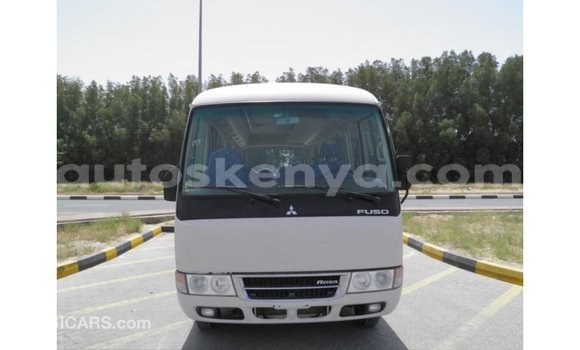 Imported Mitsubishi Carisma White Makiinaa iti Import - Dubai keessatti Central Kenya keessatti Imported Mitsubishi Carisma White Makiinaa iti Import - Dubai keessatti Central Kenya keessatti