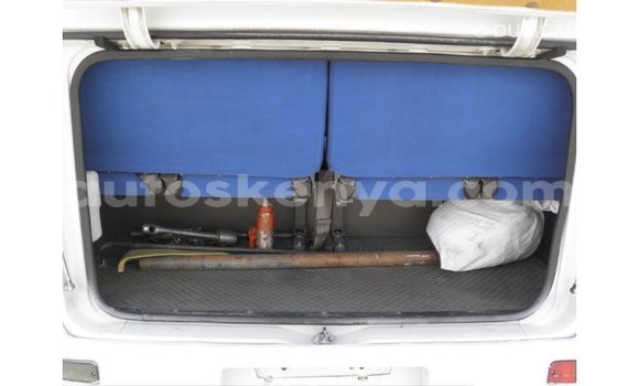 Imported Mitsubishi Carisma White Makiinaa iti Import - Dubai keessatti Central Kenya keessatti Imported Mitsubishi Carisma White Makiinaa iti Import - Dubai keessatti Central Kenya keessatti