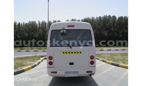 Imported Mitsubishi Carisma White Makiinaa iti Import - Dubai keessatti Central Kenya keessatti Imported Mitsubishi Carisma White Makiinaa iti Import - Dubai keessatti Central Kenya keessatti