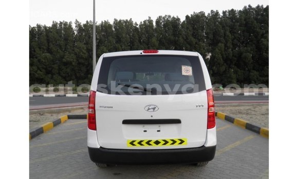 Buy Import Hyundai Chorus White Truck in Import - Dubai in Central Kenya Buy Import Hyundai Chorus White Truck in Import - Dubai in Central Kenya