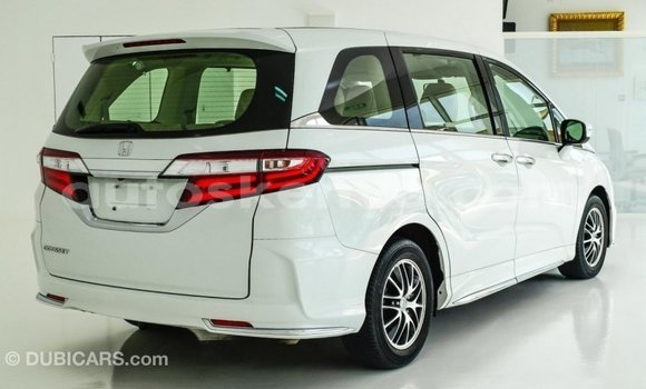 Nunua Imported Honda C Nyeupe Bike ndani ya Import - Dubai nchini Kati Kenya Nunua Imported Honda C Nyeupe Bike ndani ya Import - Dubai nchini Kati Kenya