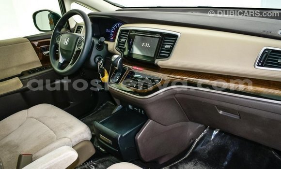 Nunua Imported Honda C Nyeupe Bike ndani ya Import - Dubai nchini Kati Kenya Nunua Imported Honda C Nyeupe Bike ndani ya Import - Dubai nchini Kati Kenya