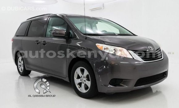 Nunua Imported Toyota Sienna Nyingine Gari ndani ya Import - Dubai nchini Kati Kenya Nunua Imported Toyota Sienna Nyingine Gari ndani ya Import - Dubai nchini Kati Kenya