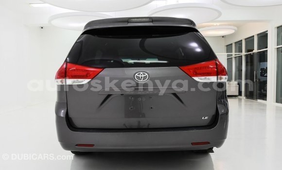 Nunua Imported Toyota Sienna Nyingine Gari ndani ya Import - Dubai nchini Kati Kenya Nunua Imported Toyota Sienna Nyingine Gari ndani ya Import - Dubai nchini Kati Kenya