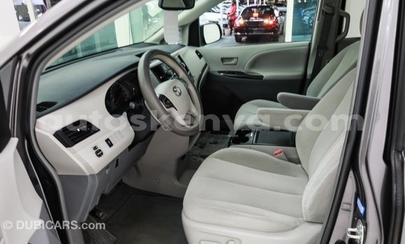 Nunua Imported Toyota Sienna Nyingine Gari ndani ya Import - Dubai nchini Kati Kenya Nunua Imported Toyota Sienna Nyingine Gari ndani ya Import - Dubai nchini Kati Kenya