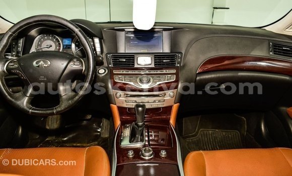 Nunua Imported Infiniti M Nyingine Gari ndani ya Import - Dubai nchini Kati Kenya Nunua Imported Infiniti M Nyingine Gari ndani ya Import - Dubai nchini Kati Kenya