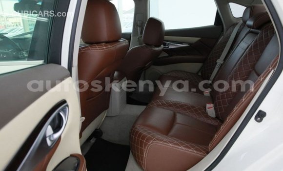 Nunua Imported Infiniti M Nyeupe Gari ndani ya Import - Dubai nchini Kati Kenya Nunua Imported Infiniti M Nyeupe Gari ndani ya Import - Dubai nchini Kati Kenya