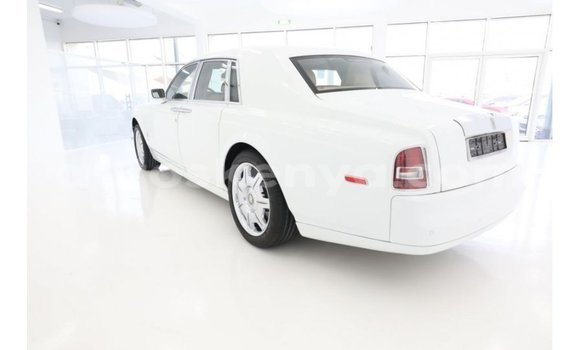 Nunua Imported Rolls-Royce Phantom Nyeupe Gari ndani ya Import - Dubai nchini Kati Kenya Nunua Imported Rolls-Royce Phantom Nyeupe Gari ndani ya Import - Dubai nchini Kati Kenya