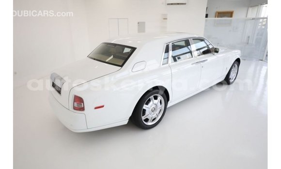Nunua Imported Rolls-Royce Phantom Nyeupe Gari ndani ya Import - Dubai nchini Kati Kenya Nunua Imported Rolls-Royce Phantom Nyeupe Gari ndani ya Import - Dubai nchini Kati Kenya