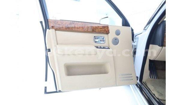 Nunua Imported Rolls-Royce Phantom Nyeupe Gari ndani ya Import - Dubai nchini Kati Kenya Nunua Imported Rolls-Royce Phantom Nyeupe Gari ndani ya Import - Dubai nchini Kati Kenya