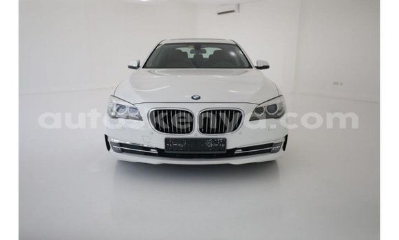 Imported BMW HP White Doqdoqqee iti Import - Dubai keessatti Central Kenya keessatti Imported BMW HP White Doqdoqqee iti Import - Dubai keessatti Central Kenya keessatti