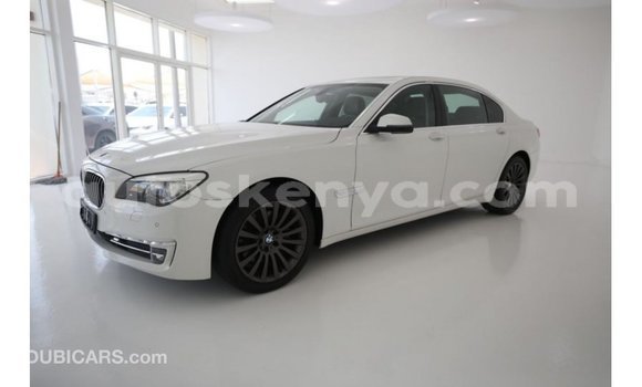 Imported BMW HP White Doqdoqqee iti Import - Dubai keessatti Central Kenya keessatti Imported BMW HP White Doqdoqqee iti Import - Dubai keessatti Central Kenya keessatti