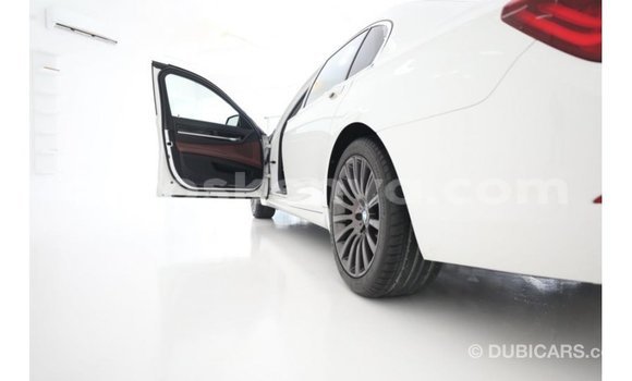 Imported BMW HP White Doqdoqqee iti Import - Dubai keessatti Central Kenya keessatti Imported BMW HP White Doqdoqqee iti Import - Dubai keessatti Central Kenya keessatti