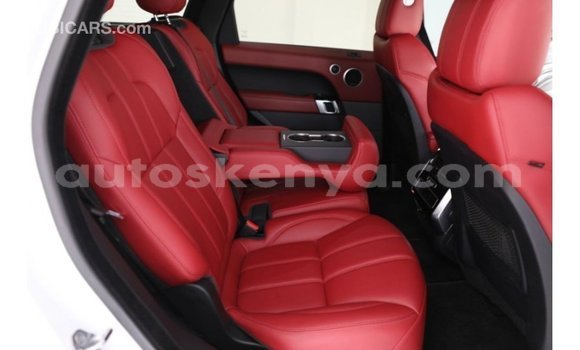 Imported Land Rover Range Rover White Makiinaa iti Import - Dubai keessatti Central Kenya keessatti Imported Land Rover Range Rover White Makiinaa iti Import - Dubai keessatti Central Kenya keessatti