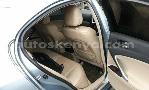 Oofamaa Lexus IS 250 Silver Makiinaa iti Nairobi keessatti Nairobi keessatti Oofamaa Lexus IS 250 Silver Makiinaa iti Nairobi keessatti Nairobi keessatti