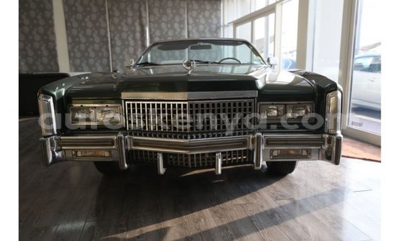 Imported Cadillac Escalade Green Makiinaa iti Import - Dubai keessatti Central Kenya keessatti