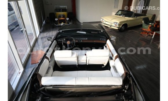 Imported Cadillac Escalade Green Makiinaa iti Import - Dubai keessatti Central Kenya keessatti Imported Cadillac Escalade Green Makiinaa iti Import - Dubai keessatti Central Kenya keessatti