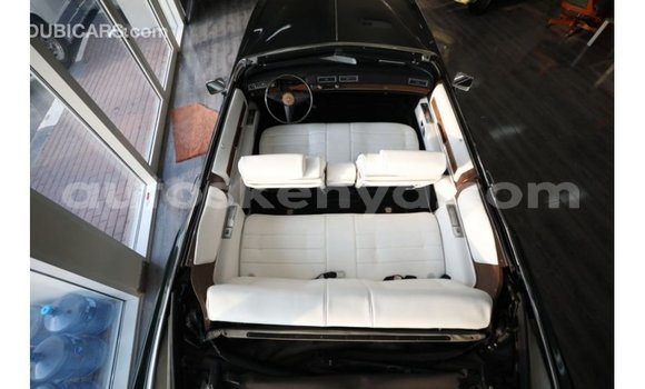 Imported Cadillac Escalade Green Makiinaa iti Import - Dubai keessatti Central Kenya keessatti Imported Cadillac Escalade Green Makiinaa iti Import - Dubai keessatti Central Kenya keessatti