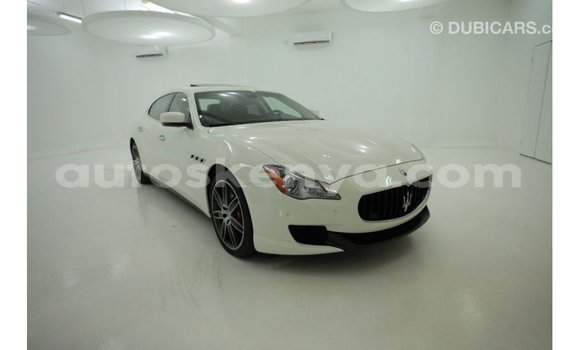 Imported Maserati Quattroporte White Makiinaa iti Import - Dubai keessatti Central Kenya keessatti Imported Maserati Quattroporte White Makiinaa iti Import - Dubai keessatti Central Kenya keessatti