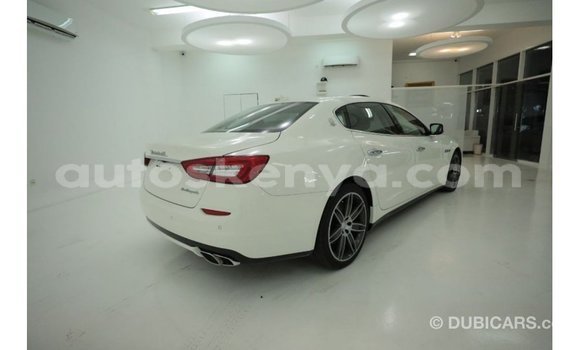 Imported Maserati Quattroporte White Makiinaa iti Import - Dubai keessatti Central Kenya keessatti Imported Maserati Quattroporte White Makiinaa iti Import - Dubai keessatti Central Kenya keessatti
