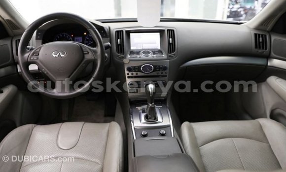 Imported Infiniti Q White Makiinaa iti Import - Dubai keessatti Central Kenya keessatti Imported Infiniti Q White Makiinaa iti Import - Dubai keessatti Central Kenya keessatti