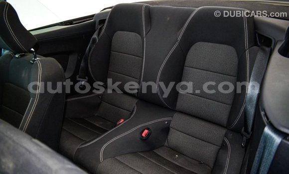 Nunua Imported Ford Mustang Nyeusi Gari ndani ya Import - Dubai nchini Kati Kenya Nunua Imported Ford Mustang Nyeusi Gari ndani ya Import - Dubai nchini Kati Kenya