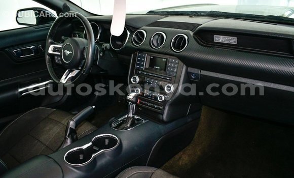 Nunua Imported Ford Mustang Nyeusi Gari ndani ya Import - Dubai nchini Kati Kenya Nunua Imported Ford Mustang Nyeusi Gari ndani ya Import - Dubai nchini Kati Kenya