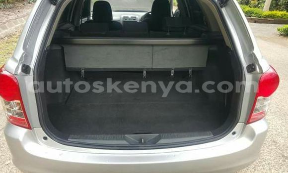 Oofamaa Toyota Fielder White Makiinaa iti Nairobi keessatti Nairobi keessatti Oofamaa Toyota Fielder White Makiinaa iti Nairobi keessatti Nairobi keessatti