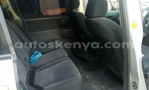 Oofamaa Toyota Noah Silver Makiinaa iti Nairobi keessatti Nairobi keessatti Oofamaa Toyota Noah Silver Makiinaa iti Nairobi keessatti Nairobi keessatti