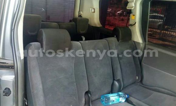 Oofamaa Toyota Noah Silver Makiinaa iti Nairobi keessatti Nairobi keessatti Oofamaa Toyota Noah Silver Makiinaa iti Nairobi keessatti Nairobi keessatti