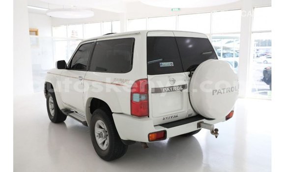 Buy Import Nissan Patrol White Car in Import - Dubai in Central Kenya Buy Import Nissan Patrol White Car in Import - Dubai in Central Kenya
