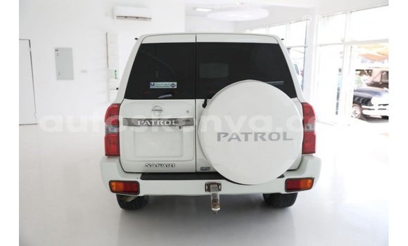 Buy Import Nissan Patrol White Car in Import - Dubai in Central Kenya Buy Import Nissan Patrol White Car in Import - Dubai in Central Kenya