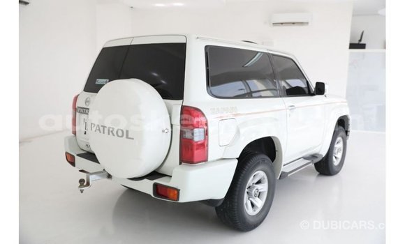 Buy Import Nissan Patrol White Car in Import - Dubai in Central Kenya Buy Import Nissan Patrol White Car in Import - Dubai in Central Kenya