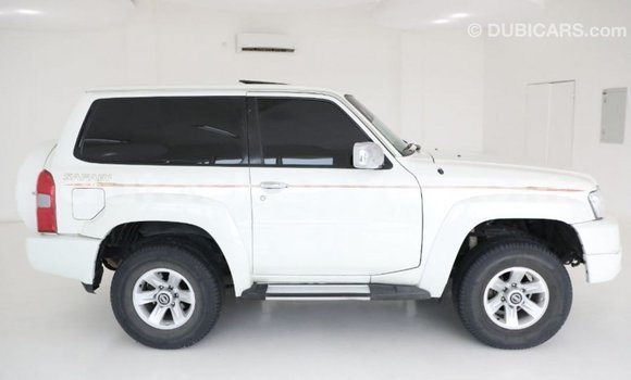Buy Import Nissan Patrol White Car in Import - Dubai in Central Kenya Buy Import Nissan Patrol White Car in Import - Dubai in Central Kenya