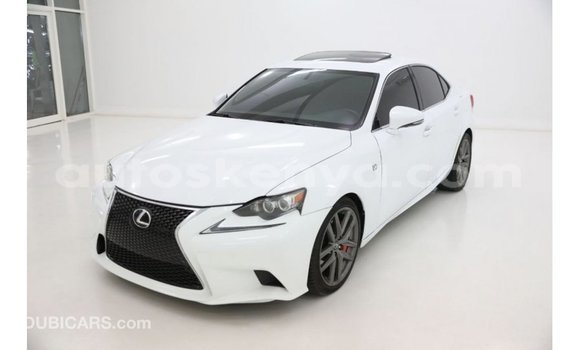 Nunua Imported Lexus IS Nyeupe Gari ndani ya Import - Dubai nchini Kati Kenya Nunua Imported Lexus IS Nyeupe Gari ndani ya Import - Dubai nchini Kati Kenya