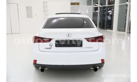 Nunua Imported Lexus IS Nyeupe Gari ndani ya Import - Dubai nchini Kati Kenya Nunua Imported Lexus IS Nyeupe Gari ndani ya Import - Dubai nchini Kati Kenya