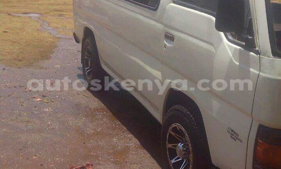 Oofamaa Nissan QD White Makiinaa iti Nairobi keessatti Nairobi keessatti Oofamaa Nissan QD White Makiinaa iti Nairobi keessatti Nairobi keessatti