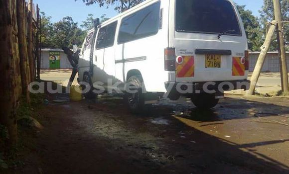 Oofamaa Nissan QD White Makiinaa iti Nairobi keessatti Nairobi keessatti Oofamaa Nissan QD White Makiinaa iti Nairobi keessatti Nairobi keessatti