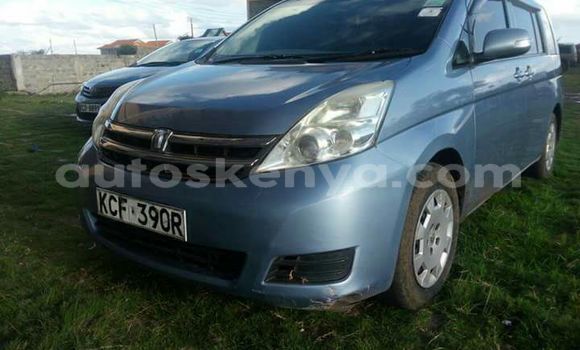 Oofamaa Toyota ISIS Blue Makiinaa iti Nairobi keessatti Nairobi keessatti Oofamaa Toyota ISIS Blue Makiinaa iti Nairobi keessatti Nairobi keessatti