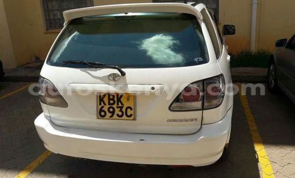 Oofamaa Toyota Harrier White Makiinaa iti Nairobi keessatti Nairobi keessatti Oofamaa Toyota Harrier White Makiinaa iti Nairobi keessatti Nairobi keessatti
